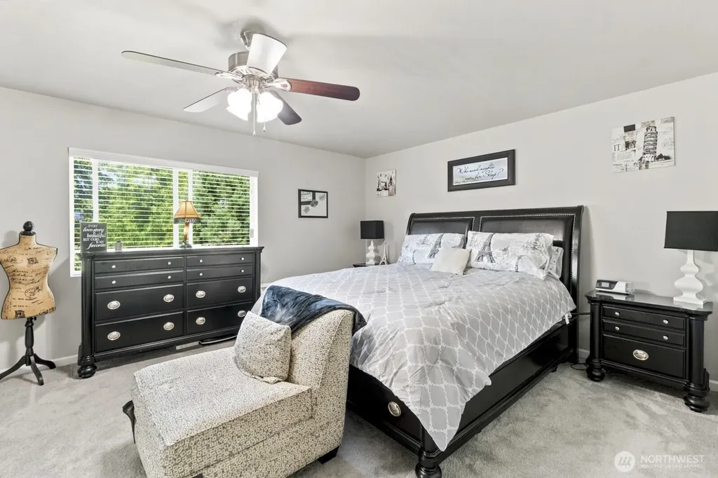 8825 Corona Ct Court NE Lacey WA 98516