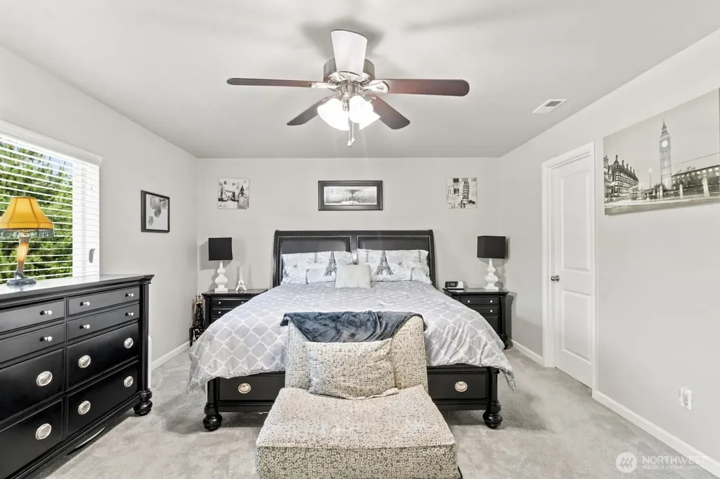 8825 Corona Ct Court NE Lacey WA 98516