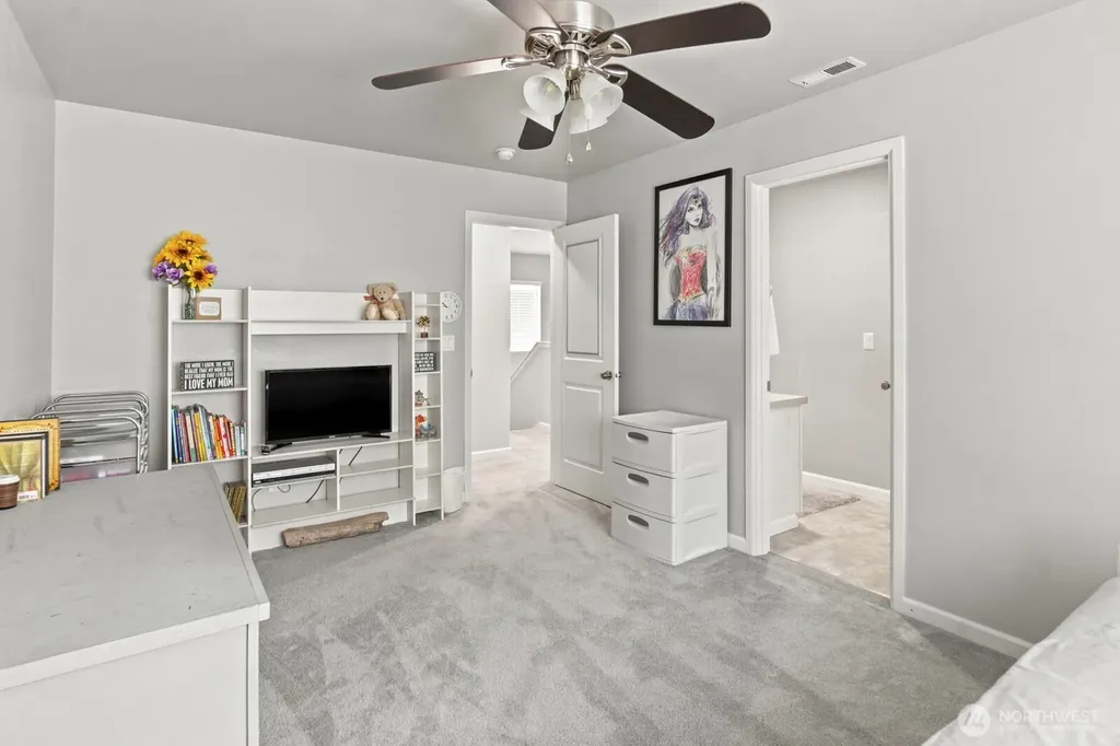 8825 Corona Ct Court NE Lacey WA 98516