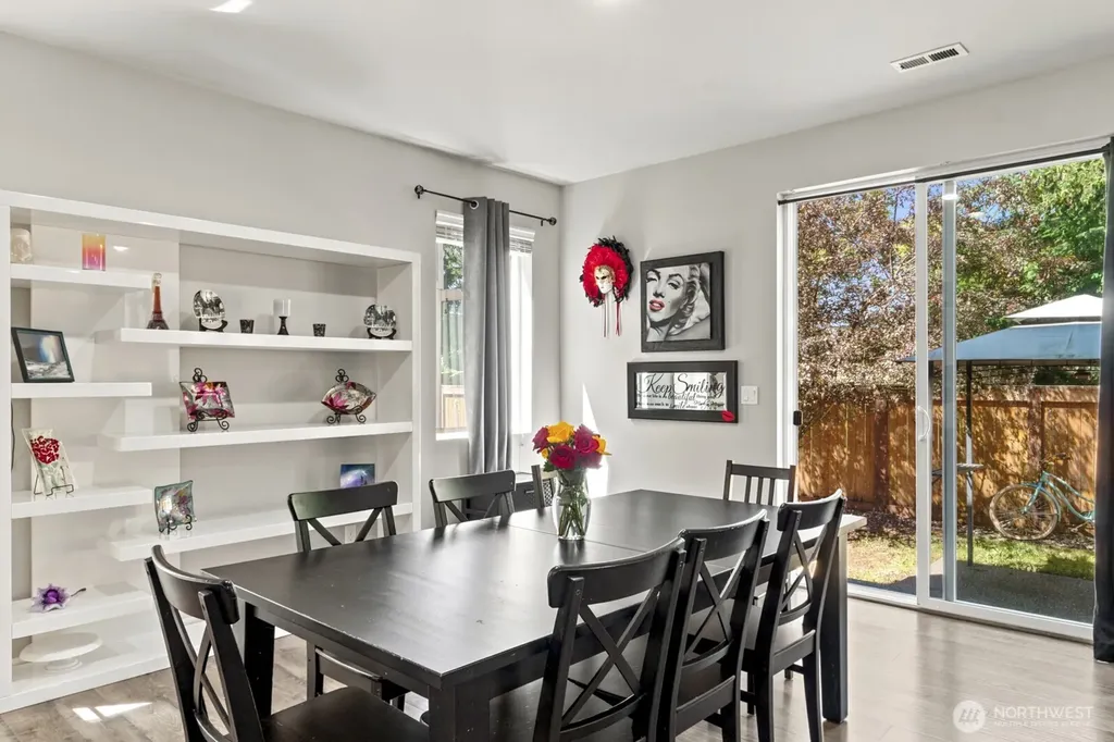 8825 Corona Ct Court NE Lacey WA 98516
