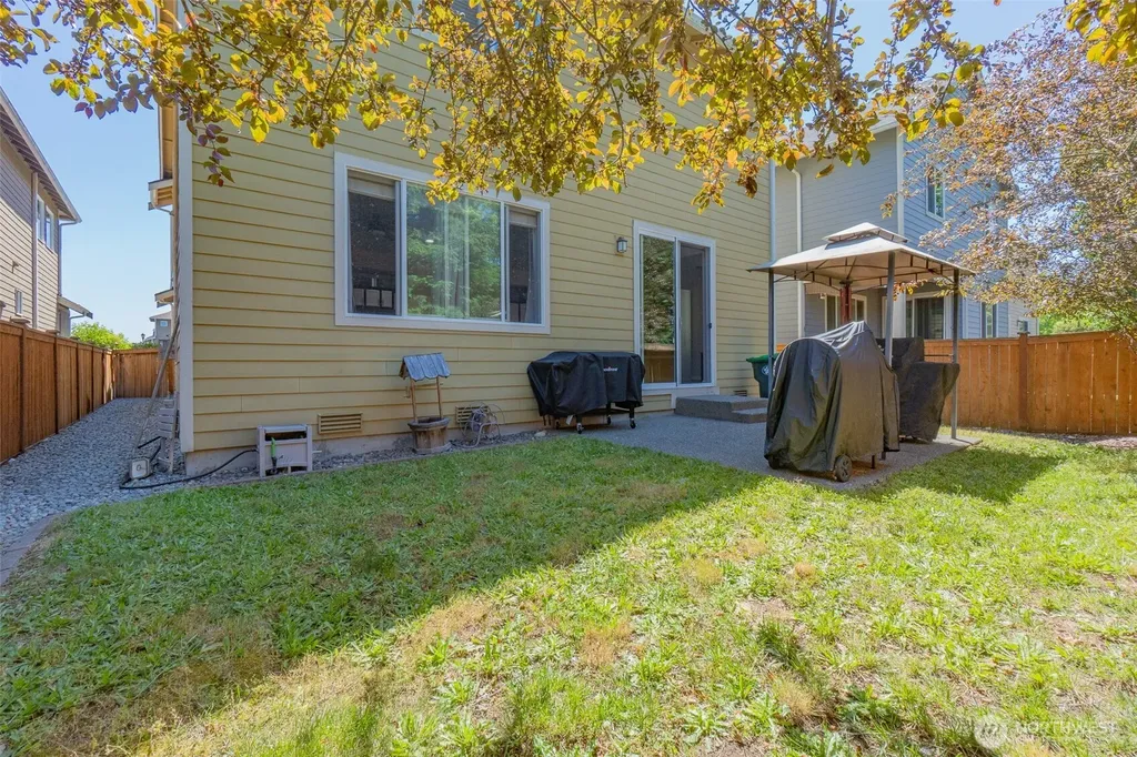 8825 Corona Ct Court NE Lacey WA 98516