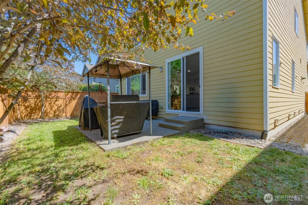 8825 Corona Ct Court NE Lacey WA 98516