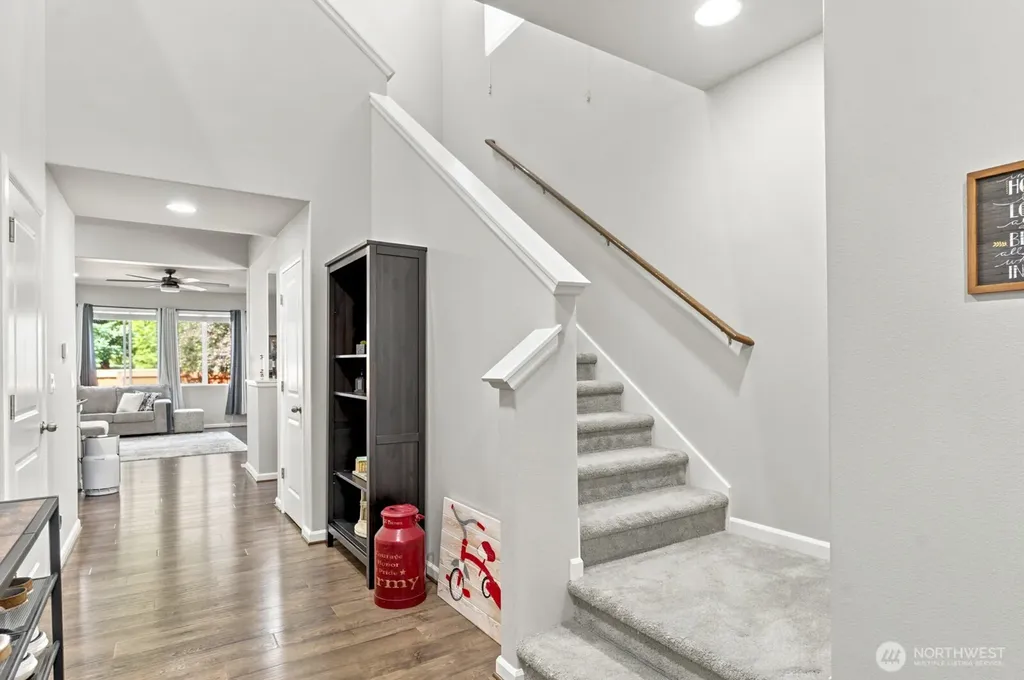 8825 Corona Ct Court NE Lacey WA 98516