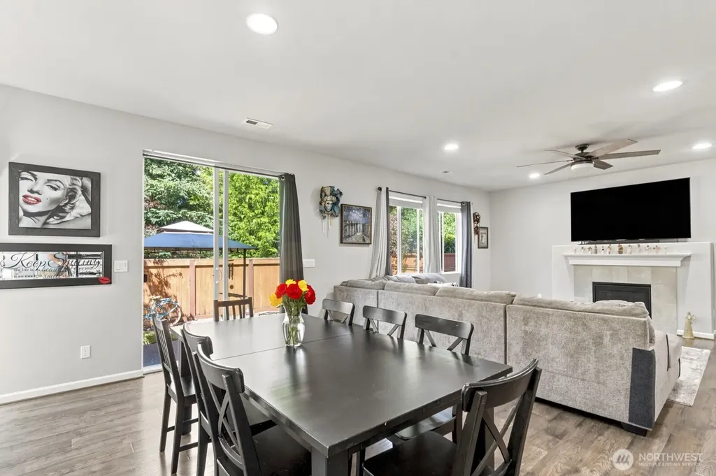 8825 Corona Ct Court NE Lacey WA 98516