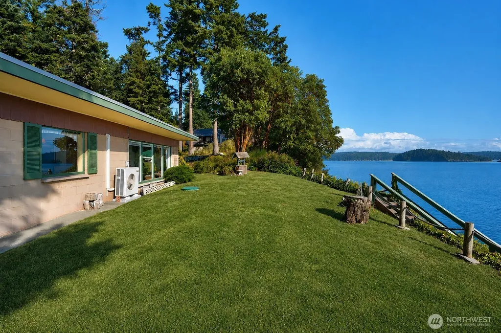 6860 Salmon Beach Road S Anacortes WA 98221