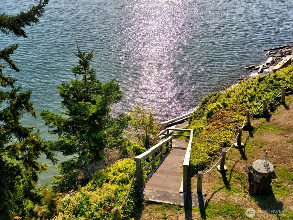 6860 Salmon Beach Road S Anacortes WA 98221