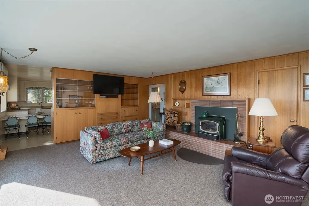 6860 Salmon Beach Road S Anacortes WA 98221