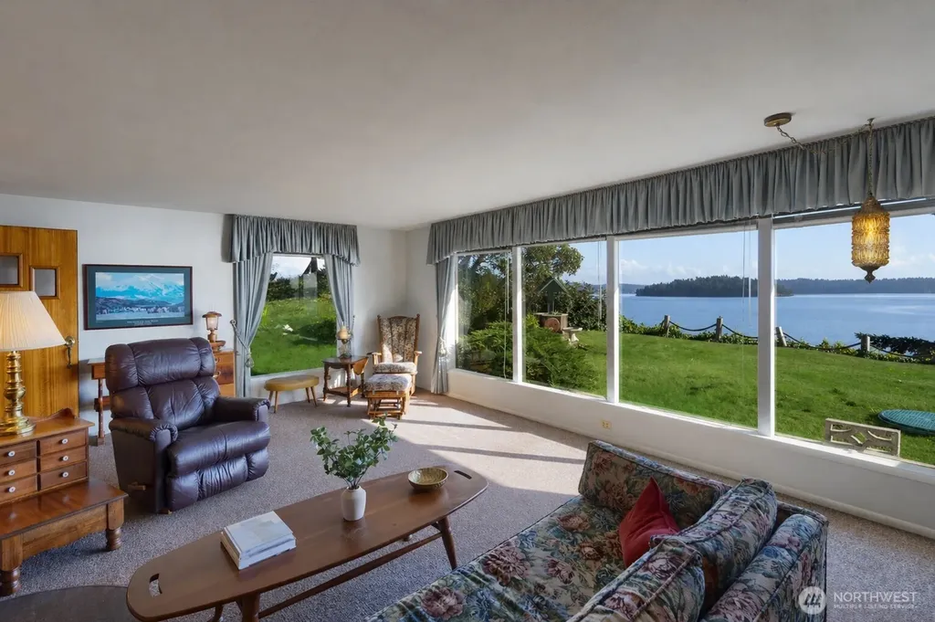 6860 Salmon Beach Road S Anacortes WA 98221