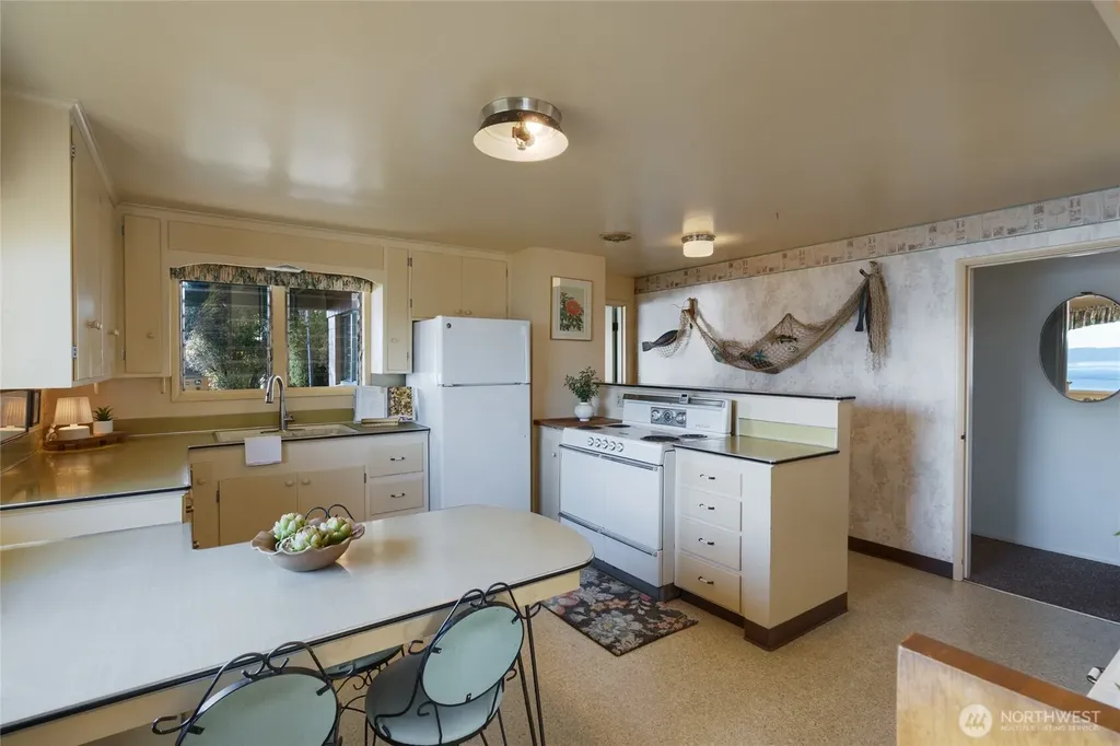 6860 Salmon Beach Road S Anacortes WA 98221