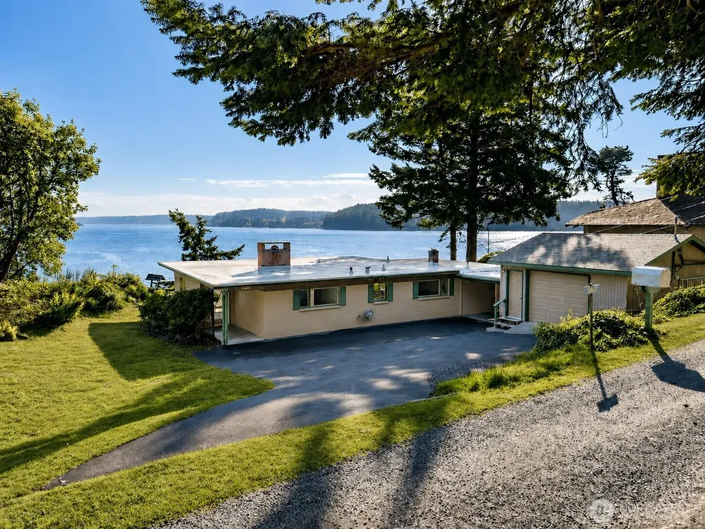 6860 Salmon Beach Road S Anacortes WA 98221