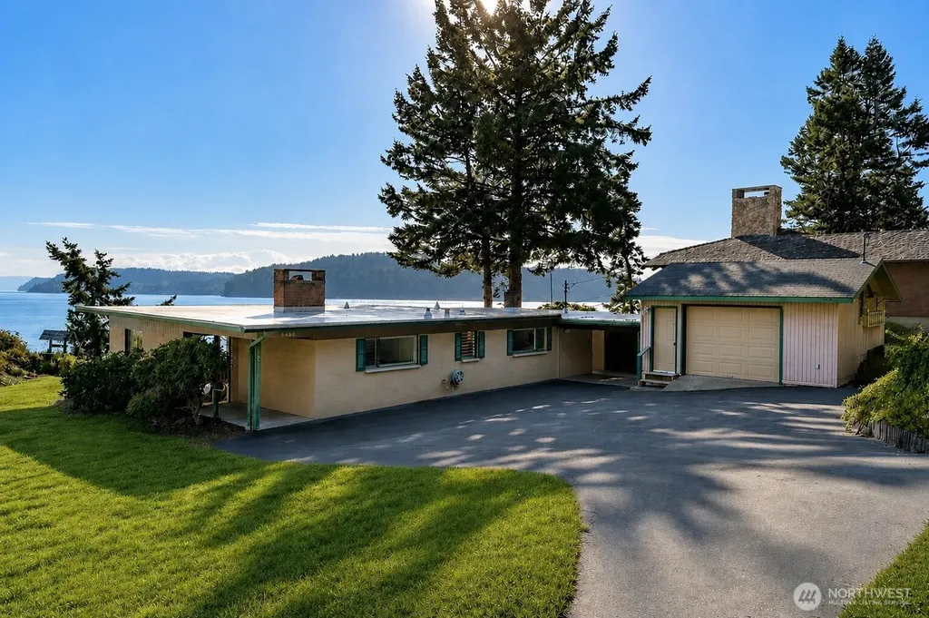 6860 Salmon Beach Road S Anacortes WA 98221