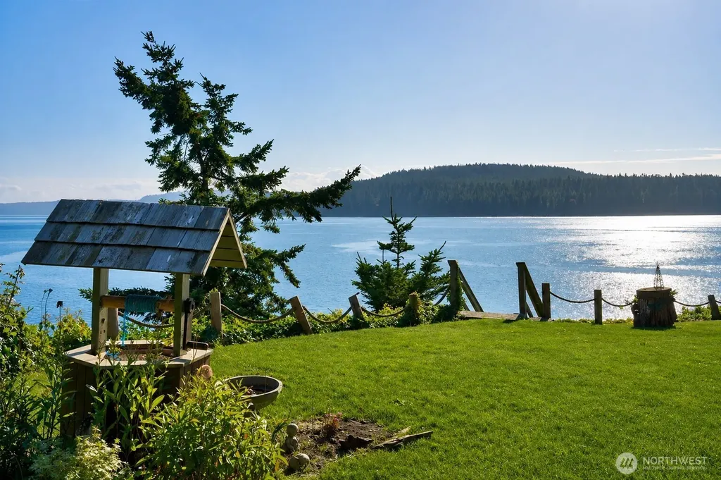 6860 Salmon Beach Road S Anacortes WA 98221