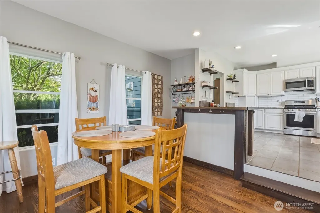 2102 Mt Brynion Road Kelso WA 98626