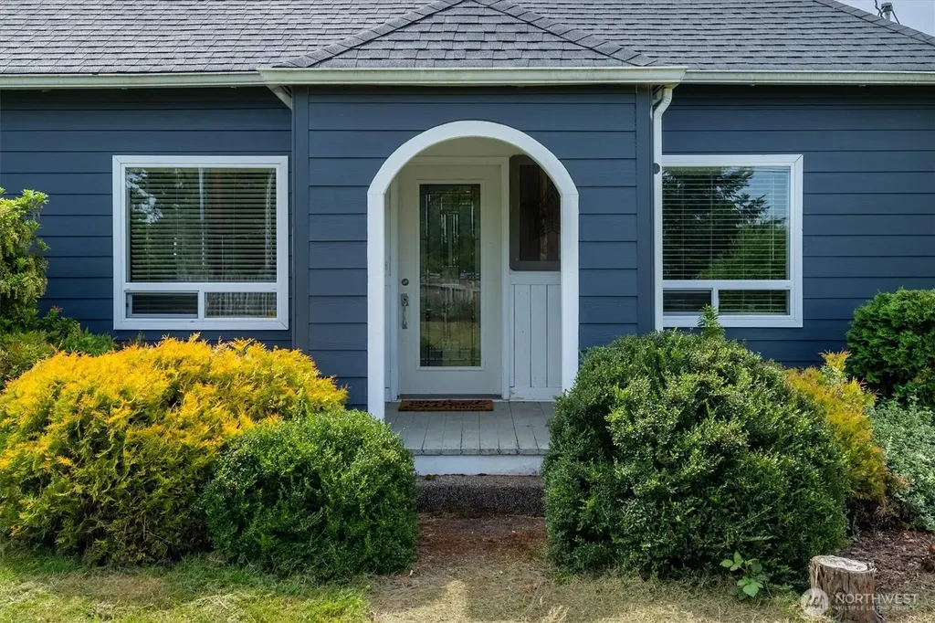 2102 Mt Brynion Road Kelso WA 98626
