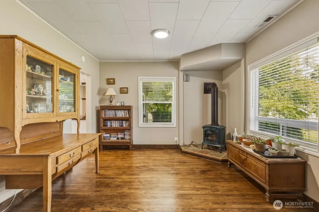 2102 Mt Brynion Road Kelso WA 98626