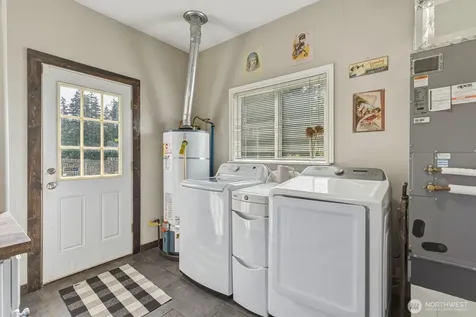 2102 Mt Brynion Road Kelso WA 98626