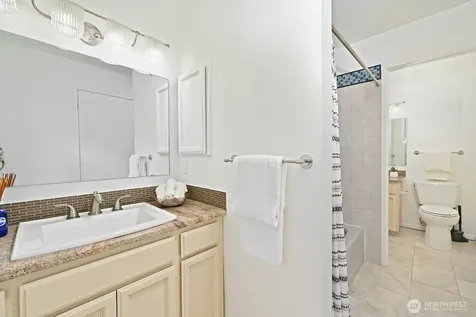 10 18th Avenue Kirkland WA 98033