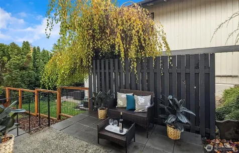 10 18th Avenue Kirkland WA 98033