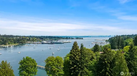 5930 Rose Loop NE Bainbridge Island WA 98110