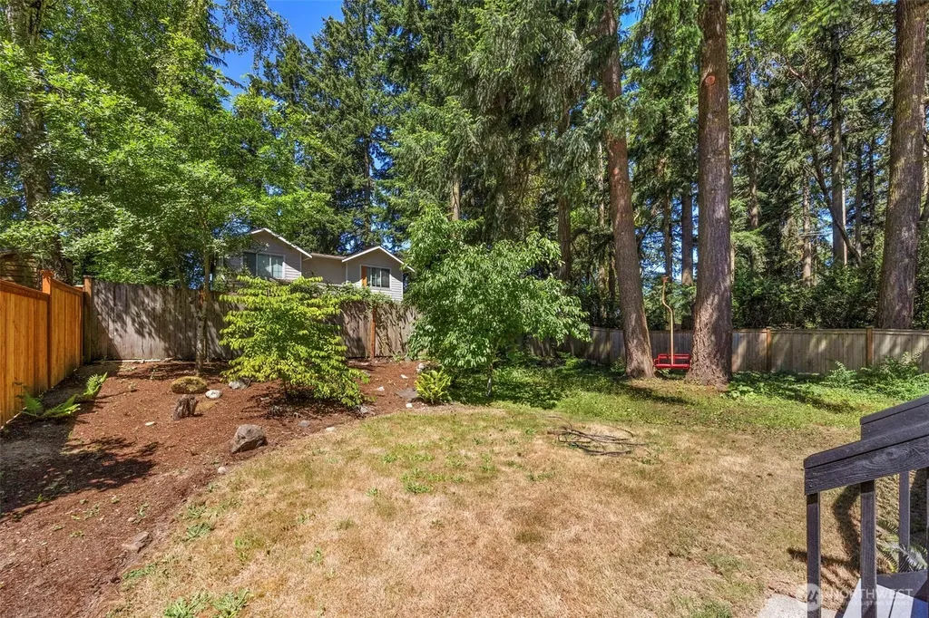 12521 2nd Avenue NE Seattle WA 98125