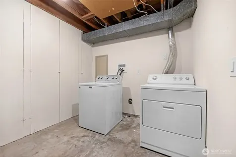12521 2nd Avenue NE Seattle WA 98125