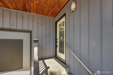 12521 2nd Avenue NE Seattle WA 98125