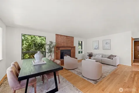 12521 2nd Avenue NE Seattle WA 98125