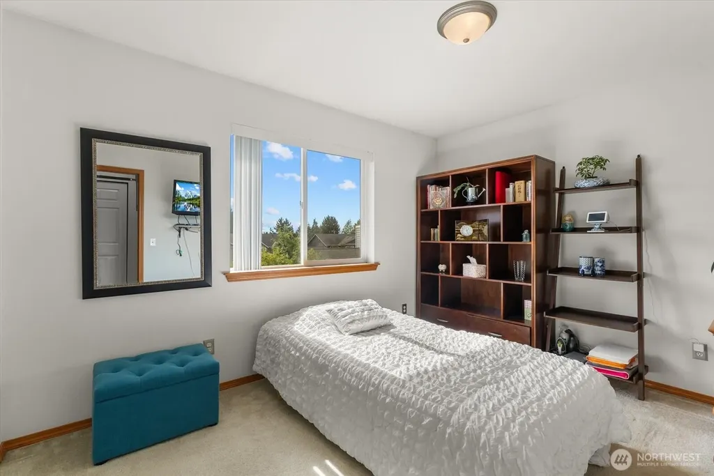 929 149th Place SW Lynnwood WA 98087