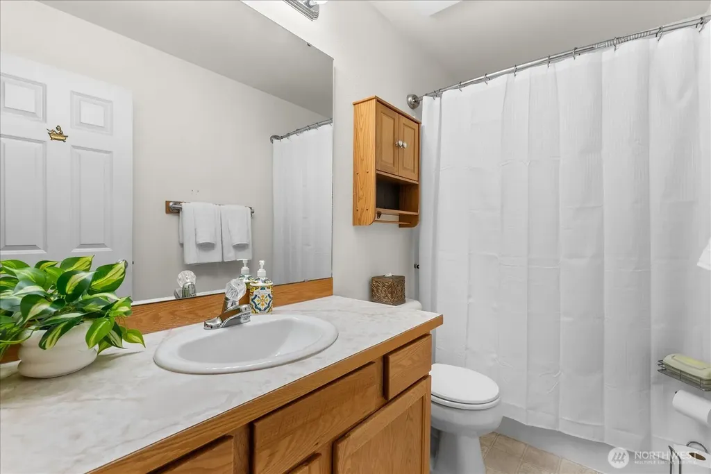 929 149th Place SW Lynnwood WA 98087