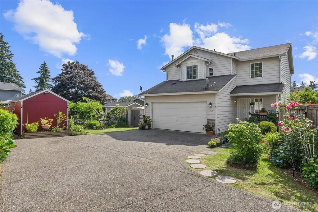 929 149th Place SW Lynnwood WA 98087