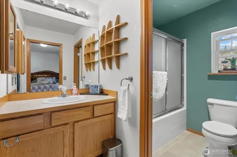 929 149th Place SW Lynnwood WA 98087