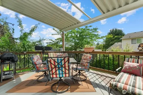 929 149th Place SW Lynnwood WA 98087
