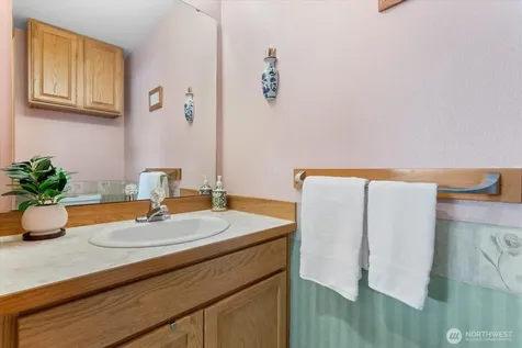 929 149th Place SW Lynnwood WA 98087