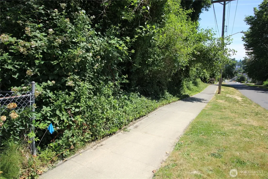 2931 S Brandon Street Seattle WA 98108