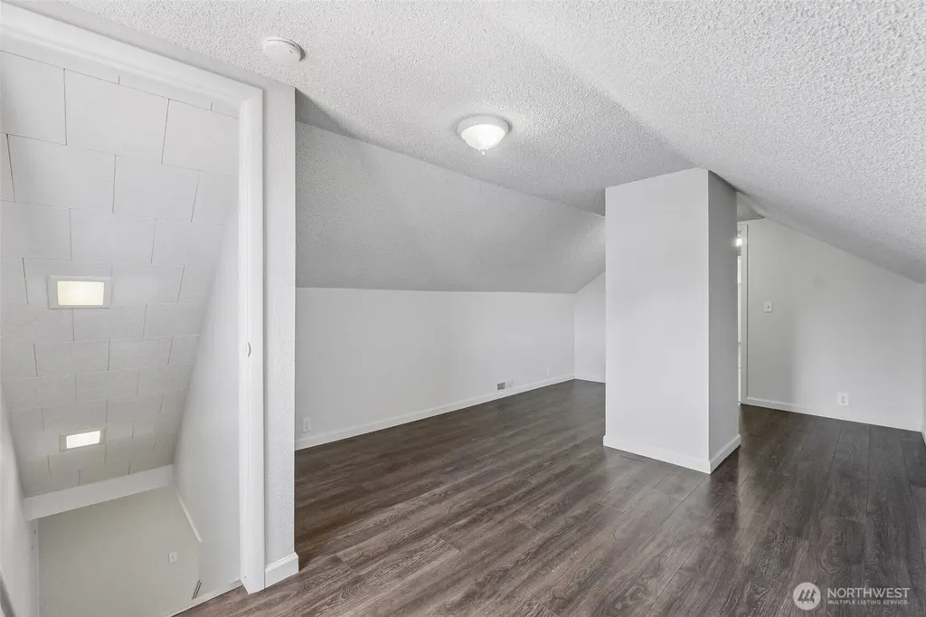 806 4th Street SE Auburn WA 98002