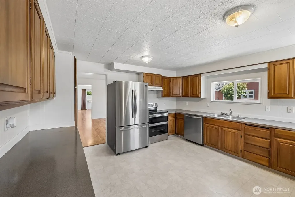 806 4th Street SE Auburn WA 98002