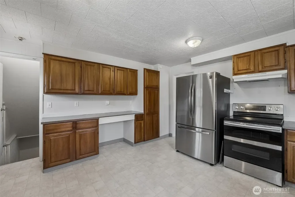 806 4th Street SE Auburn WA 98002