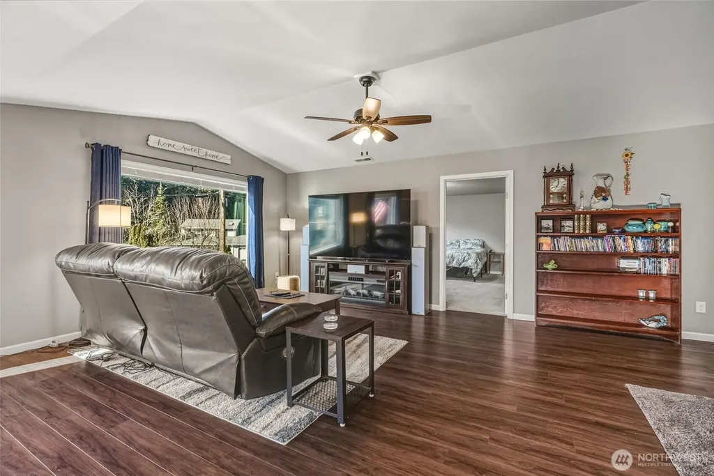 800 N 23rd Avenue Kelso WA 98626