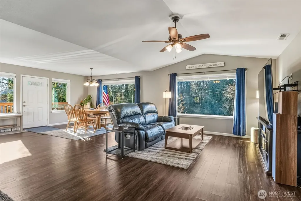 800 N 23rd Avenue Kelso WA 98626