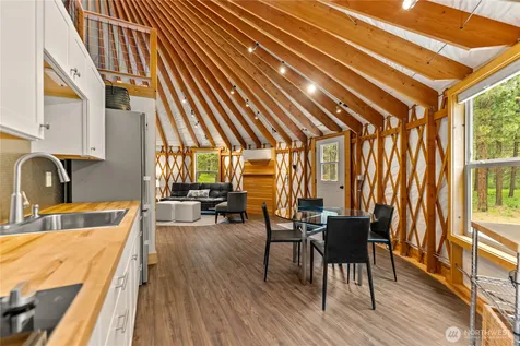 39 Ulrich Lane Mazama WA 98833