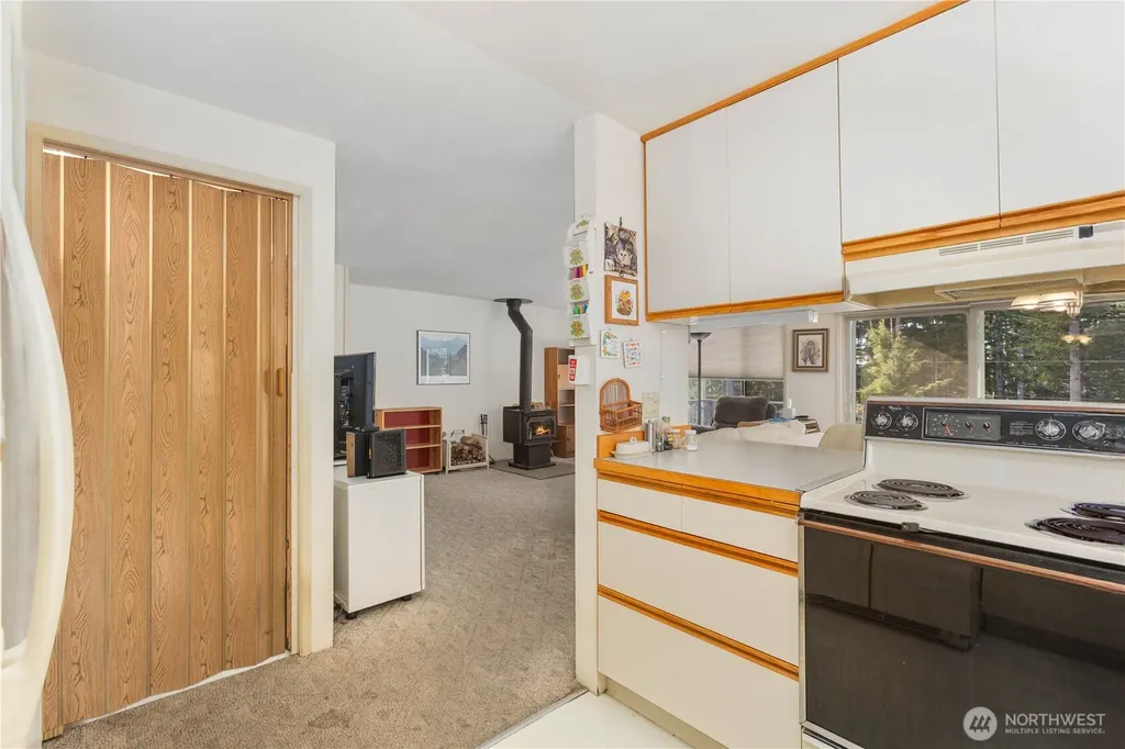 350 Olympic Drive E Grapeview WA 98546