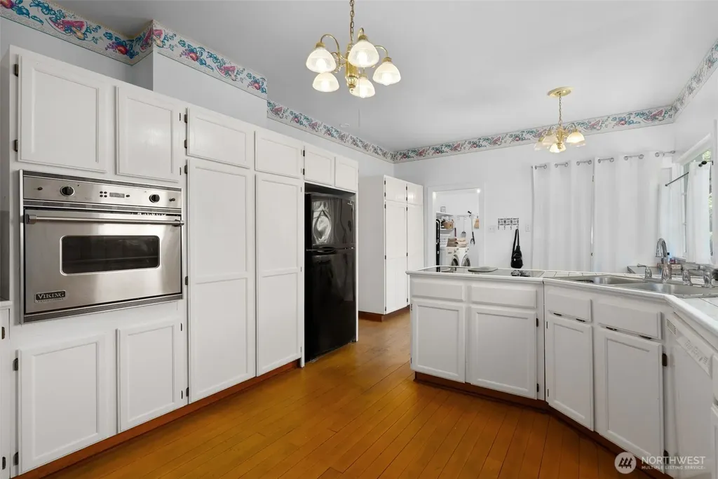 714 W First Street South Bend WA 98586