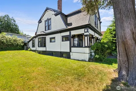 714 W First Street South Bend WA 98586