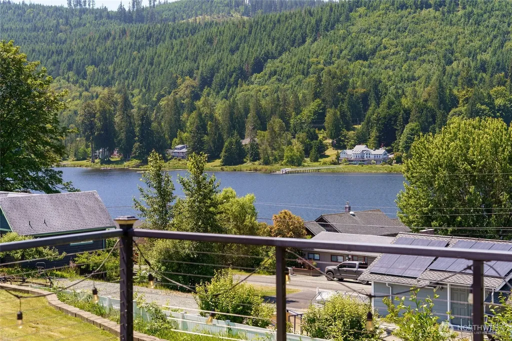 18820 Big Lake Ridge Place Mount Vernon WA 98274