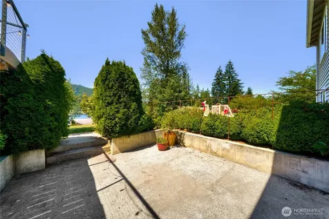 18820 Big Lake Ridge Place Mount Vernon WA 98274
