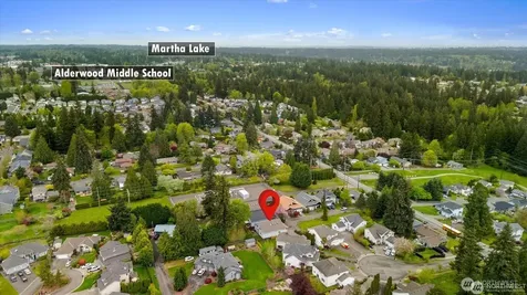 1022 181st Place SW Lynnwood WA 98037