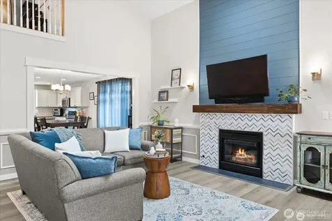 1022 181st Place SW Lynnwood WA 98037