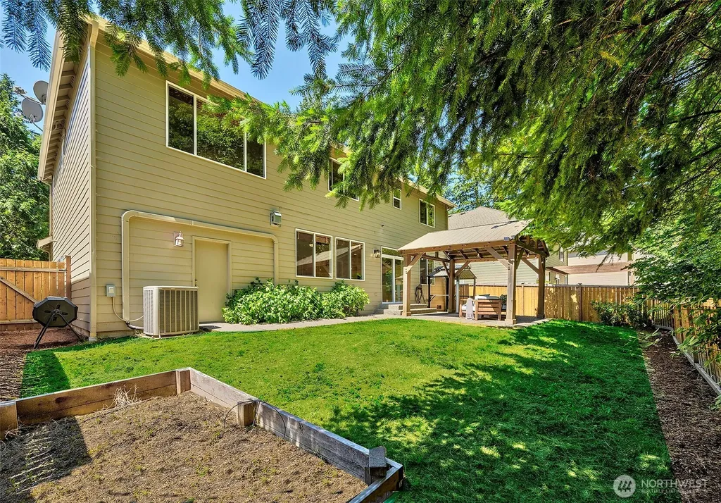 9650 222nd Court NE Redmond WA 98053