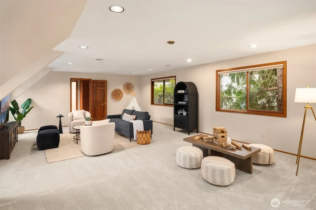 18138 NE 130th Place Redmond WA 98052