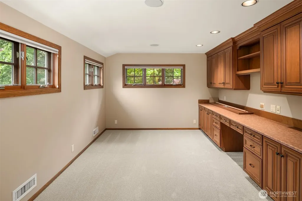 18138 NE 130th Place Redmond WA 98052